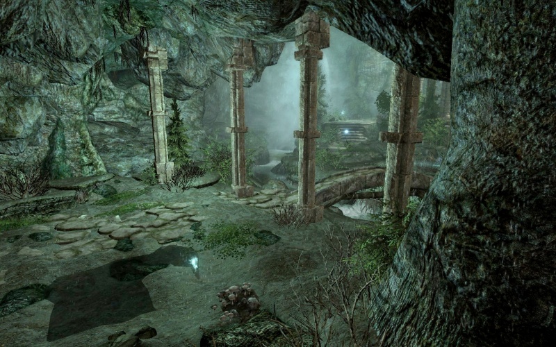 File:800px-EN-Places-Grels Grave8.jpg